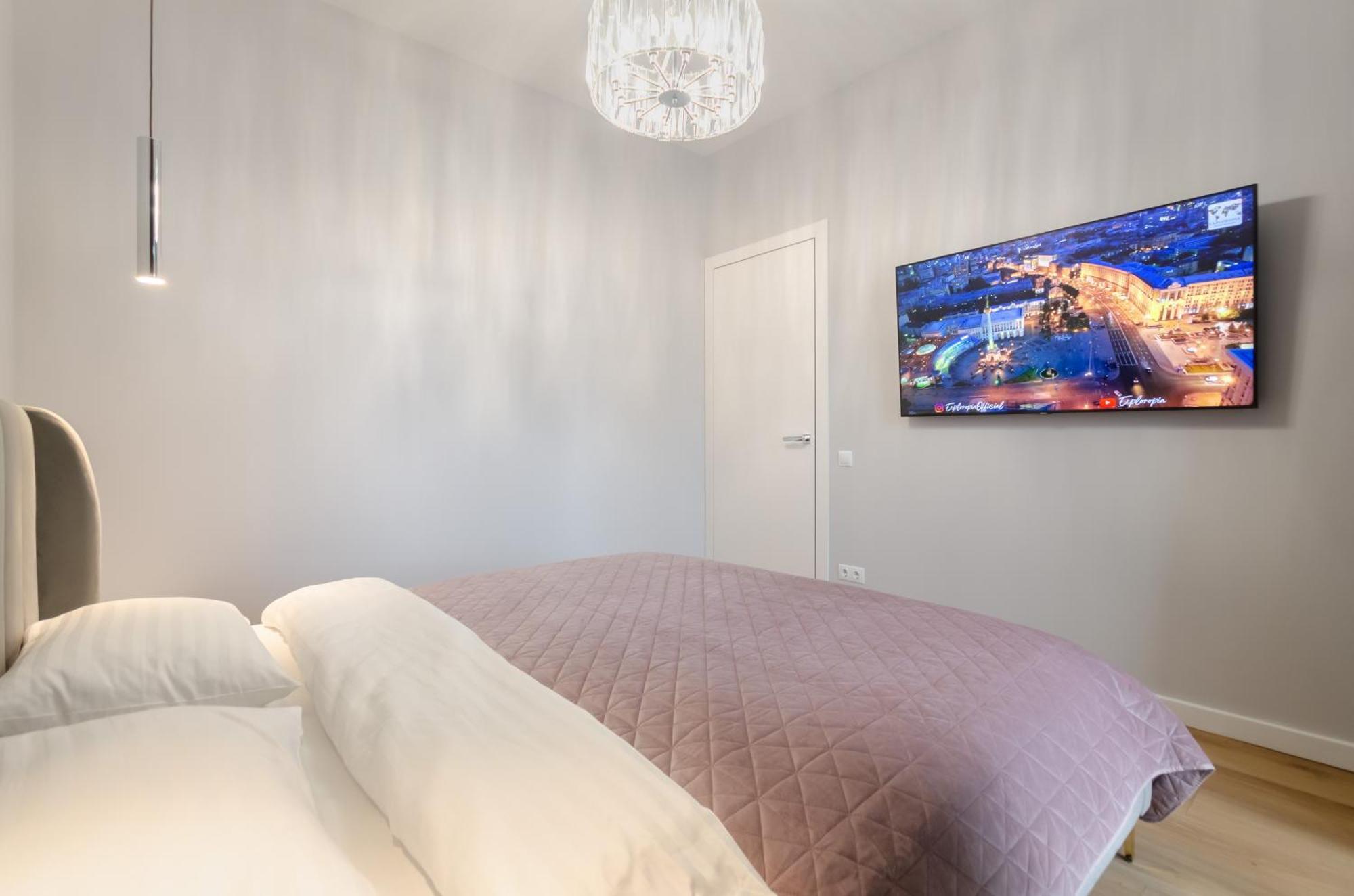 Petrovdom Apartments 267-373 In Rc Central Park, 7 John Mccain Street كييف المظهر الخارجي الصورة
