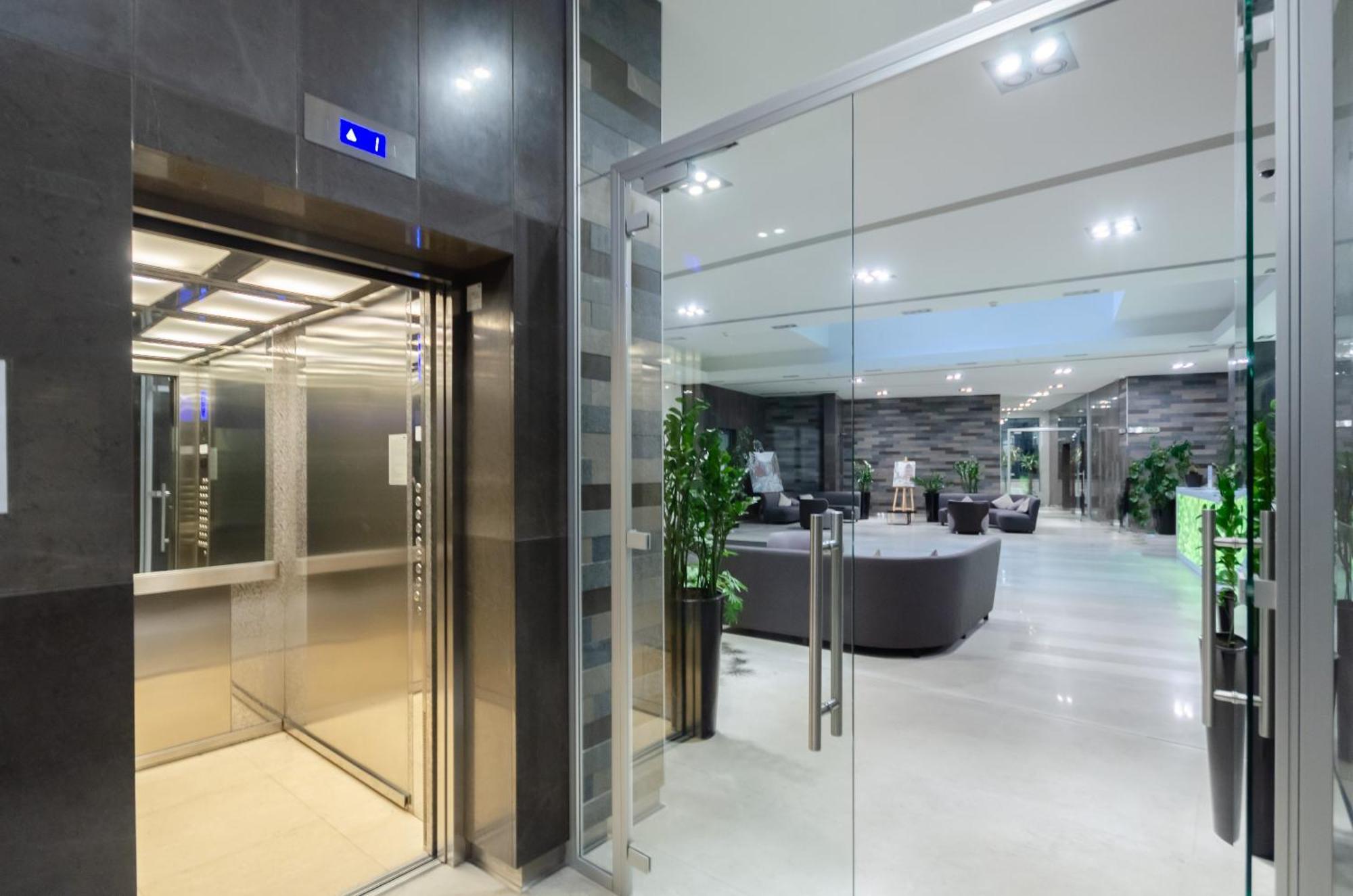Petrovdom Apartments 267-373 In Rc Central Park, 7 John Mccain Street كييف المظهر الخارجي الصورة